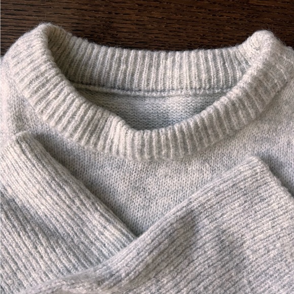 Mock neck knit sweater - Picture 2 of 3